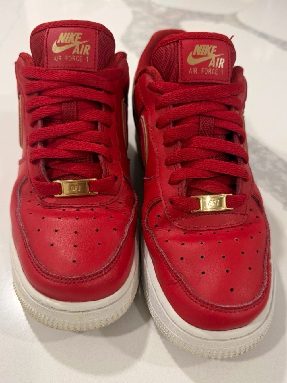Nike Air Force 1 '07 Low Top Lace-Up Sneakers Red/White Gold Swoosh AQ3773